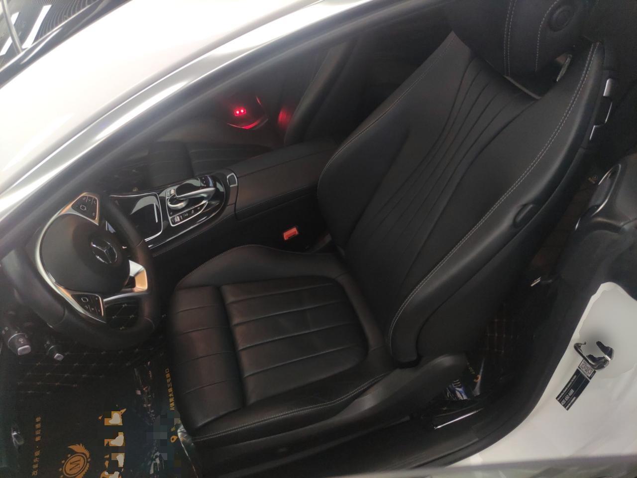 奔驰E级 2018款 E 200 轿跑车(进口)