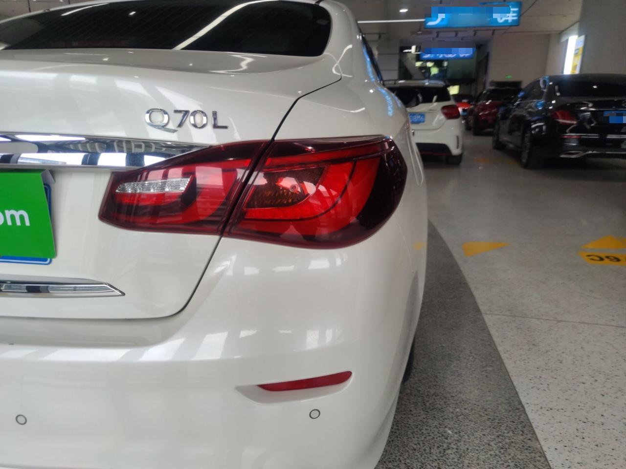 英菲尼迪Q70L 2015款 Q70L 2.5L 悦享版(进口)