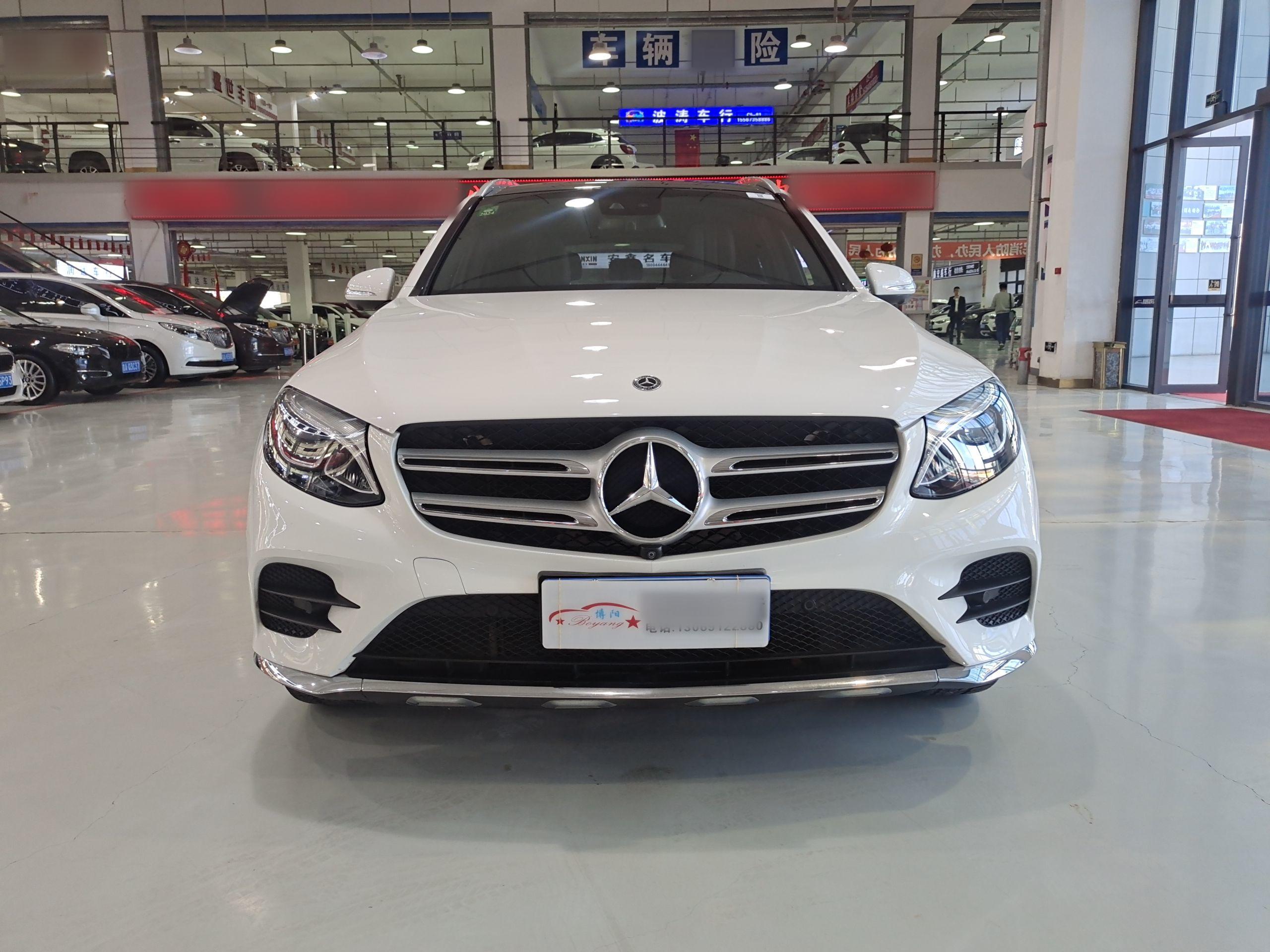 奔驰GLC级 2018款 改款 GLC 260 4MATIC 豪华型