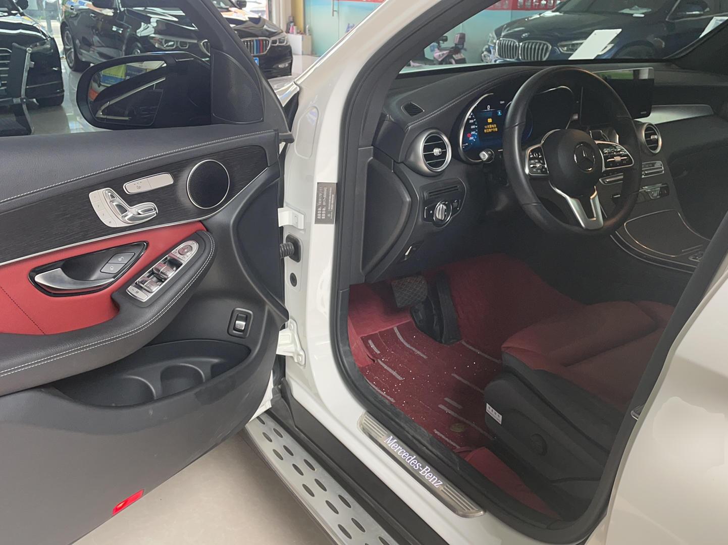 奔驰GLC级 2020款 GLC 300 4MATIC 轿跑SUV(进口)