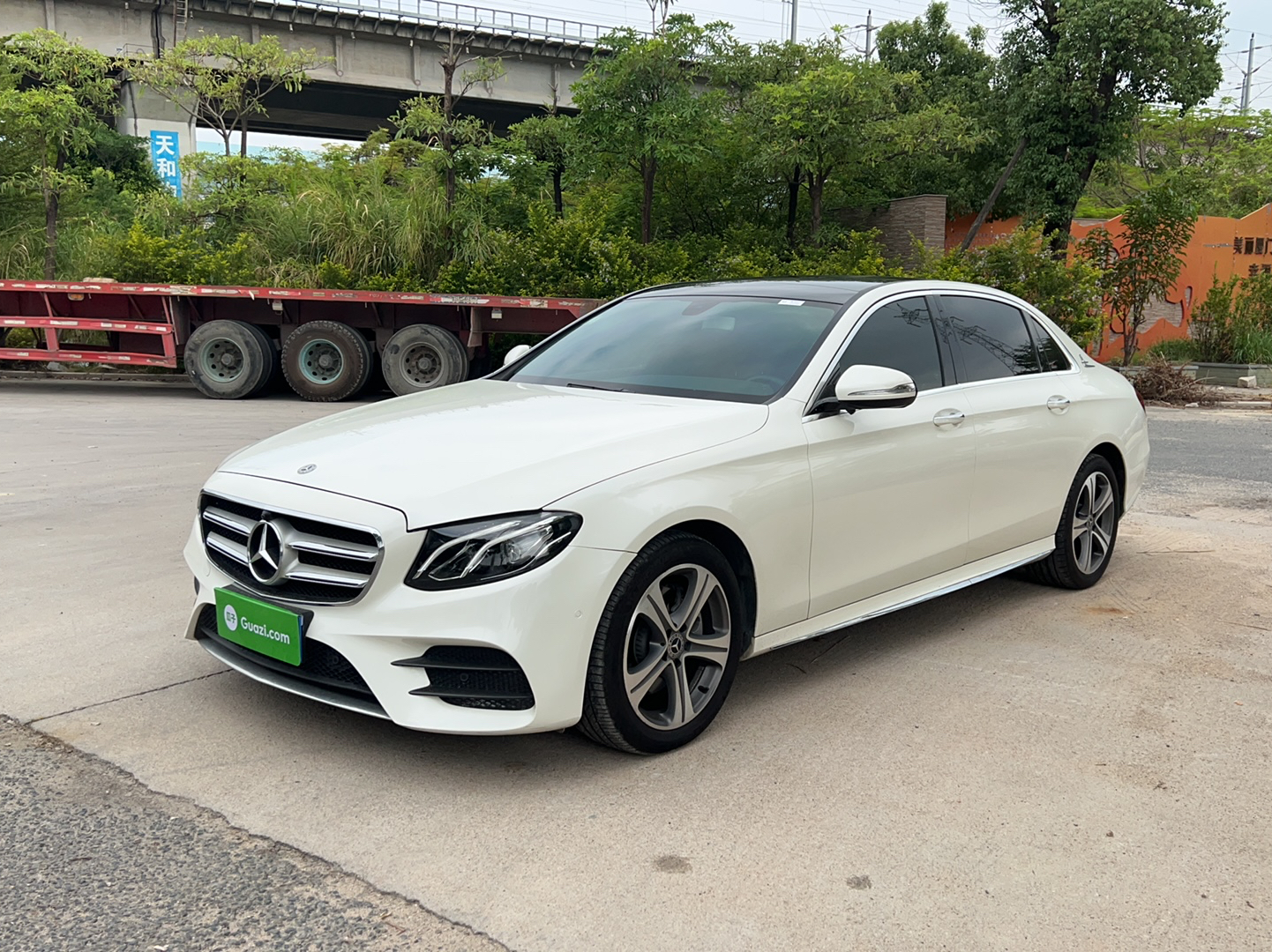 奔驰E级 2018款 改款 E 200 L 运动型