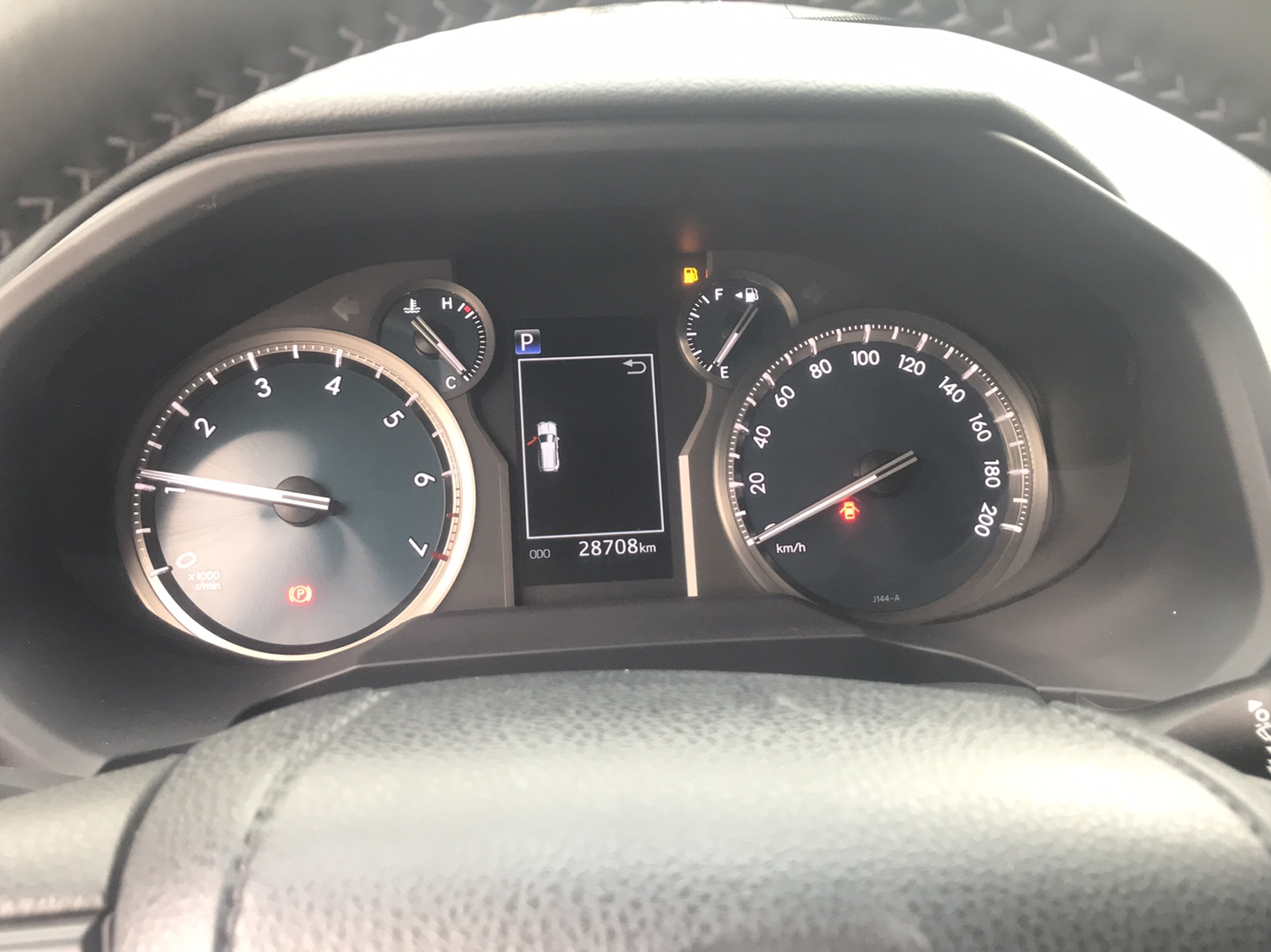 丰田 普拉多 2019款 3.5L 自动TX-L尊享版后挂备胎