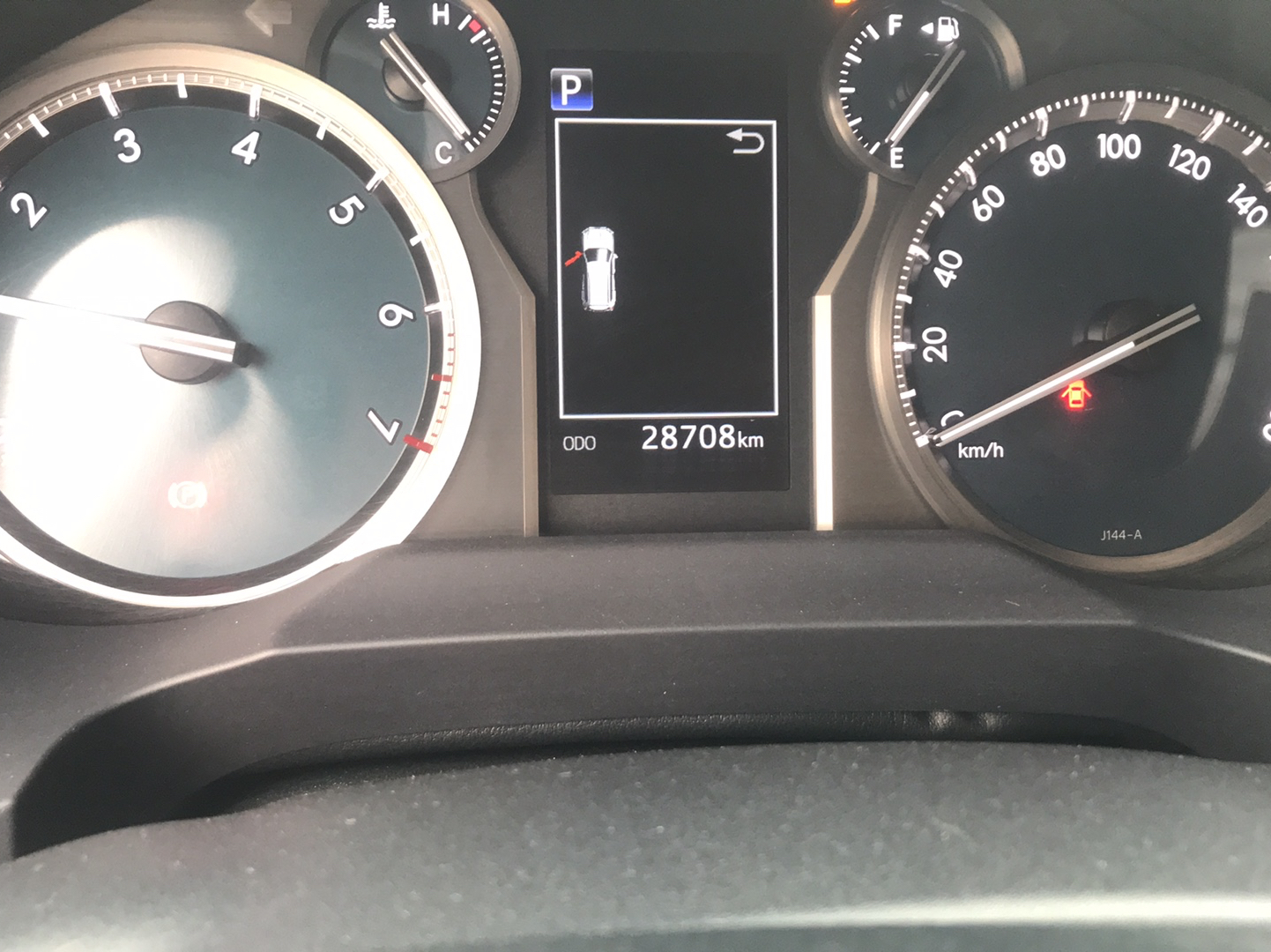 丰田 普拉多 2019款 3.5L 自动TX-L尊享版后挂备胎