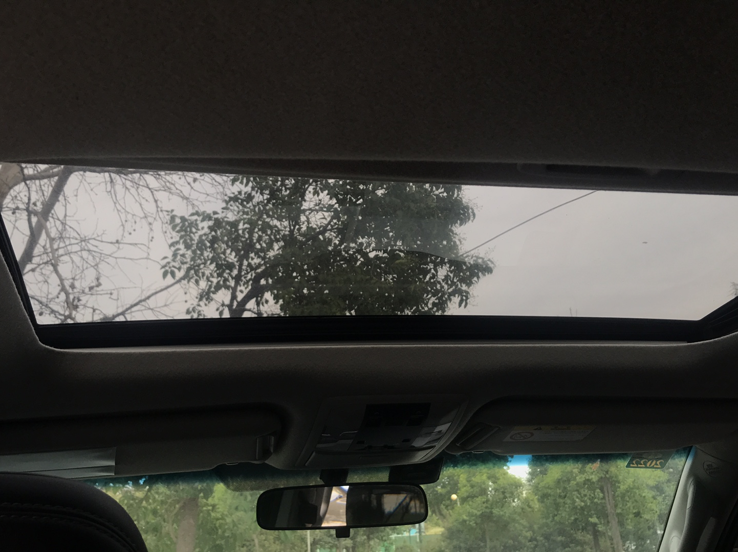 丰田 普拉多 2019款 3.5L 自动TX-L尊享版后挂备胎