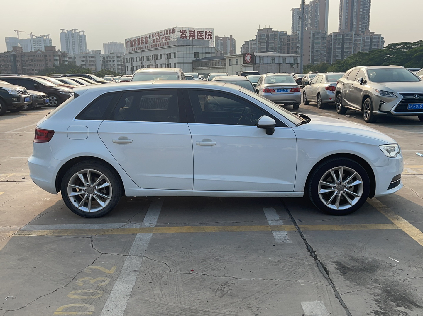 奥迪A3 2014款 Sportback 35 TFSI 自动舒适型