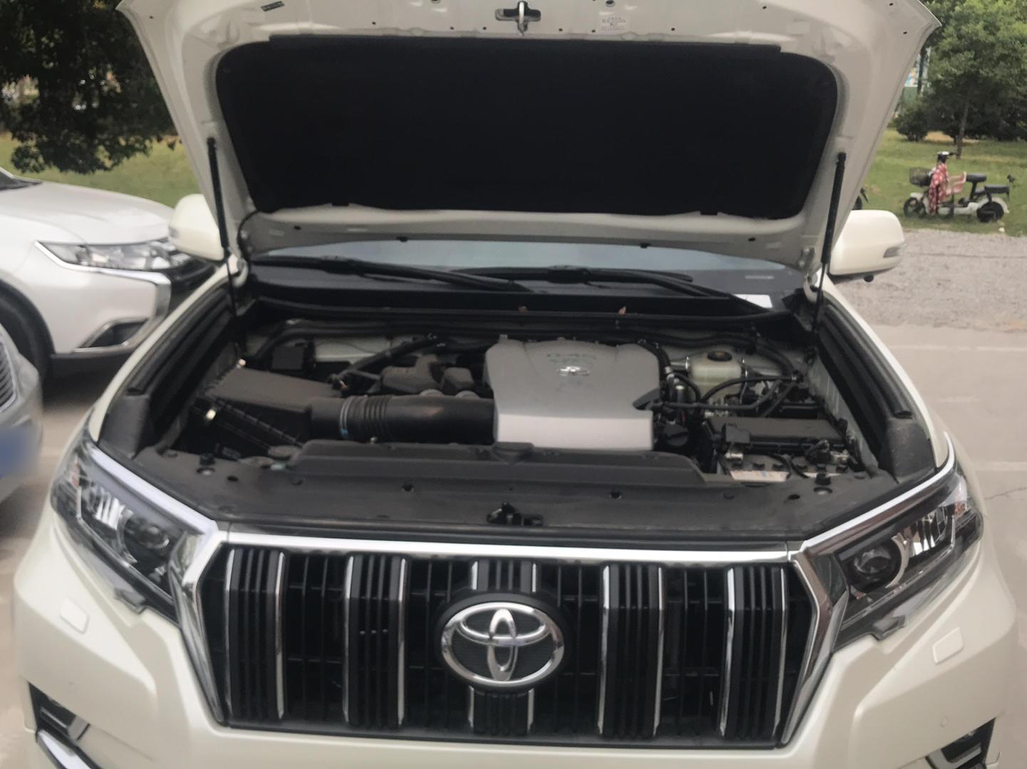 丰田 普拉多 2019款 3.5L 自动TX-L尊享版后挂备胎