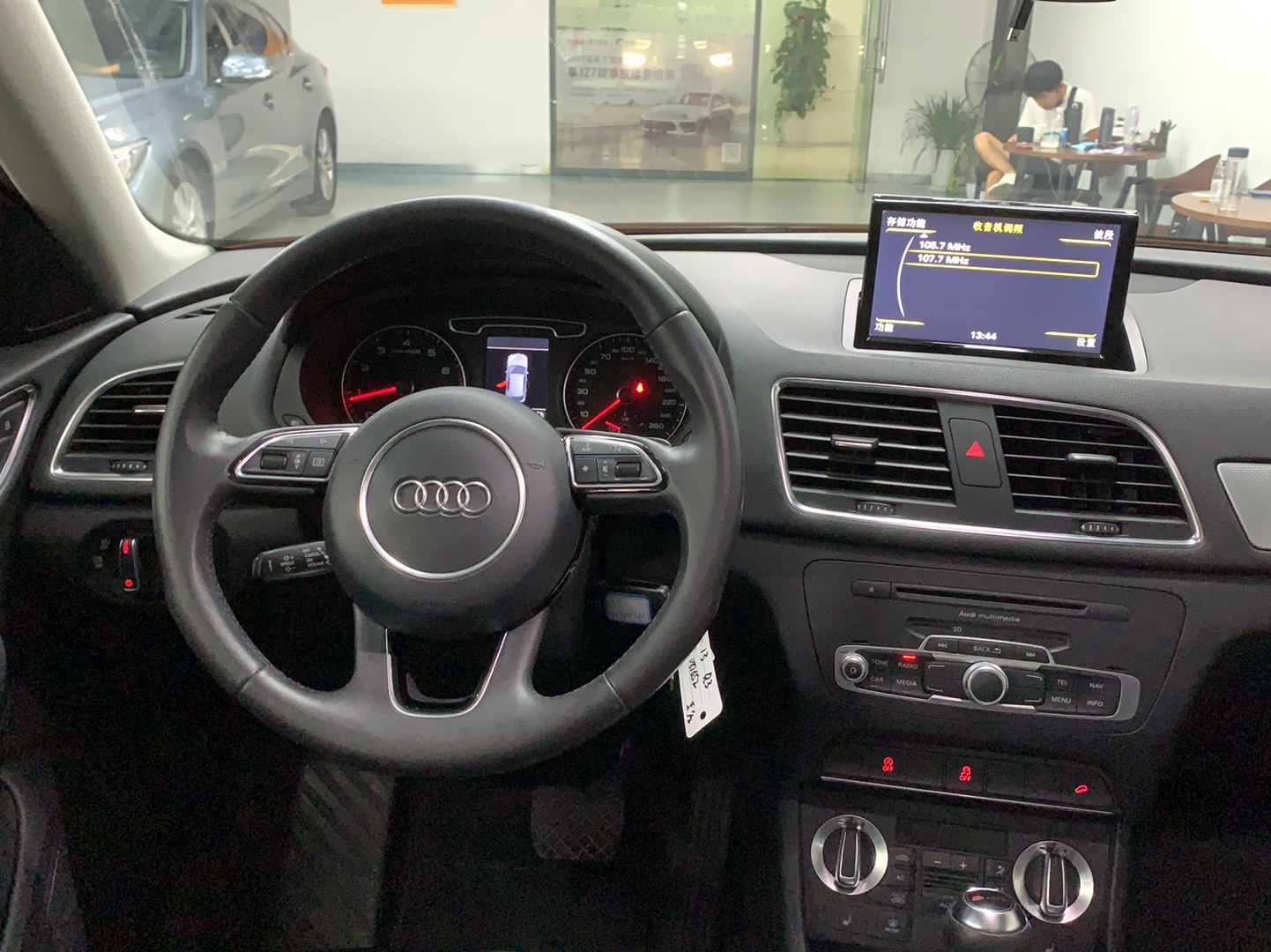 奥迪Q3 2012款 35 TFSI quattro 舒适型(进口)