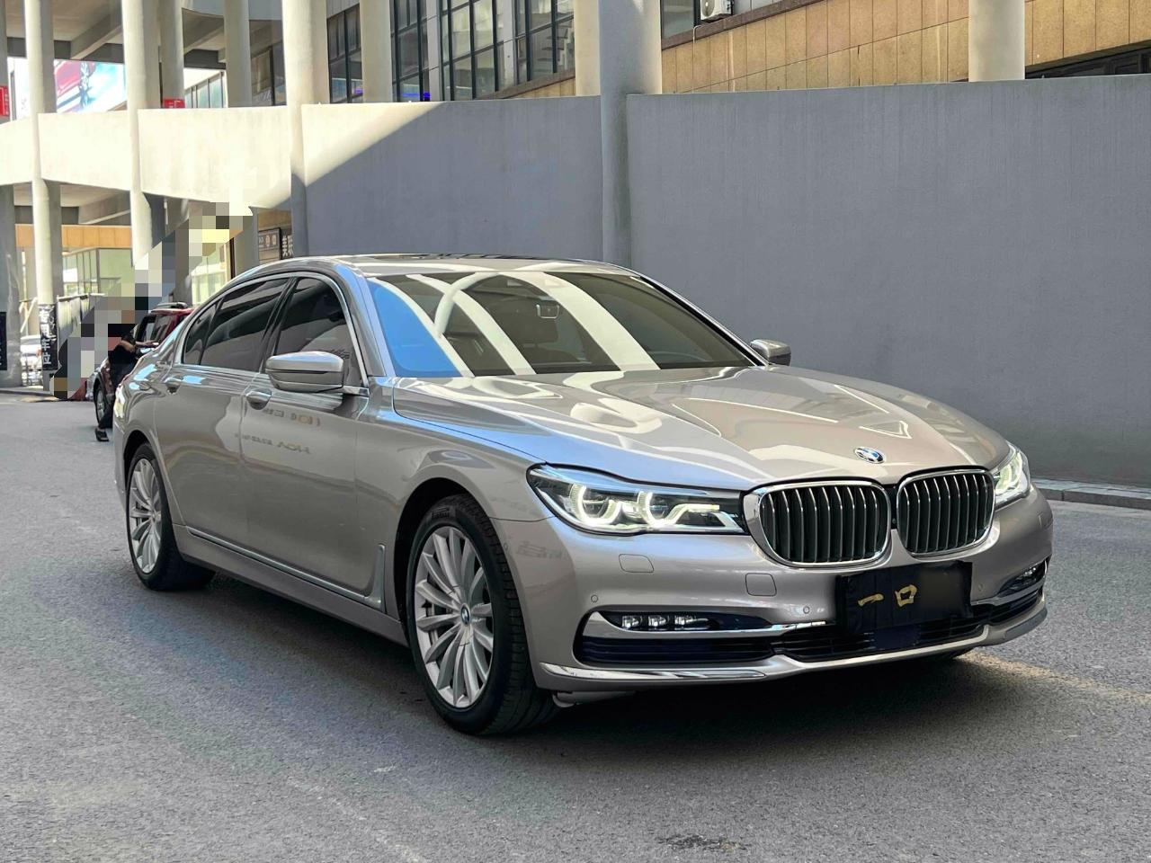 宝马7系 2017款 740Li xDrive 豪华型(进口)