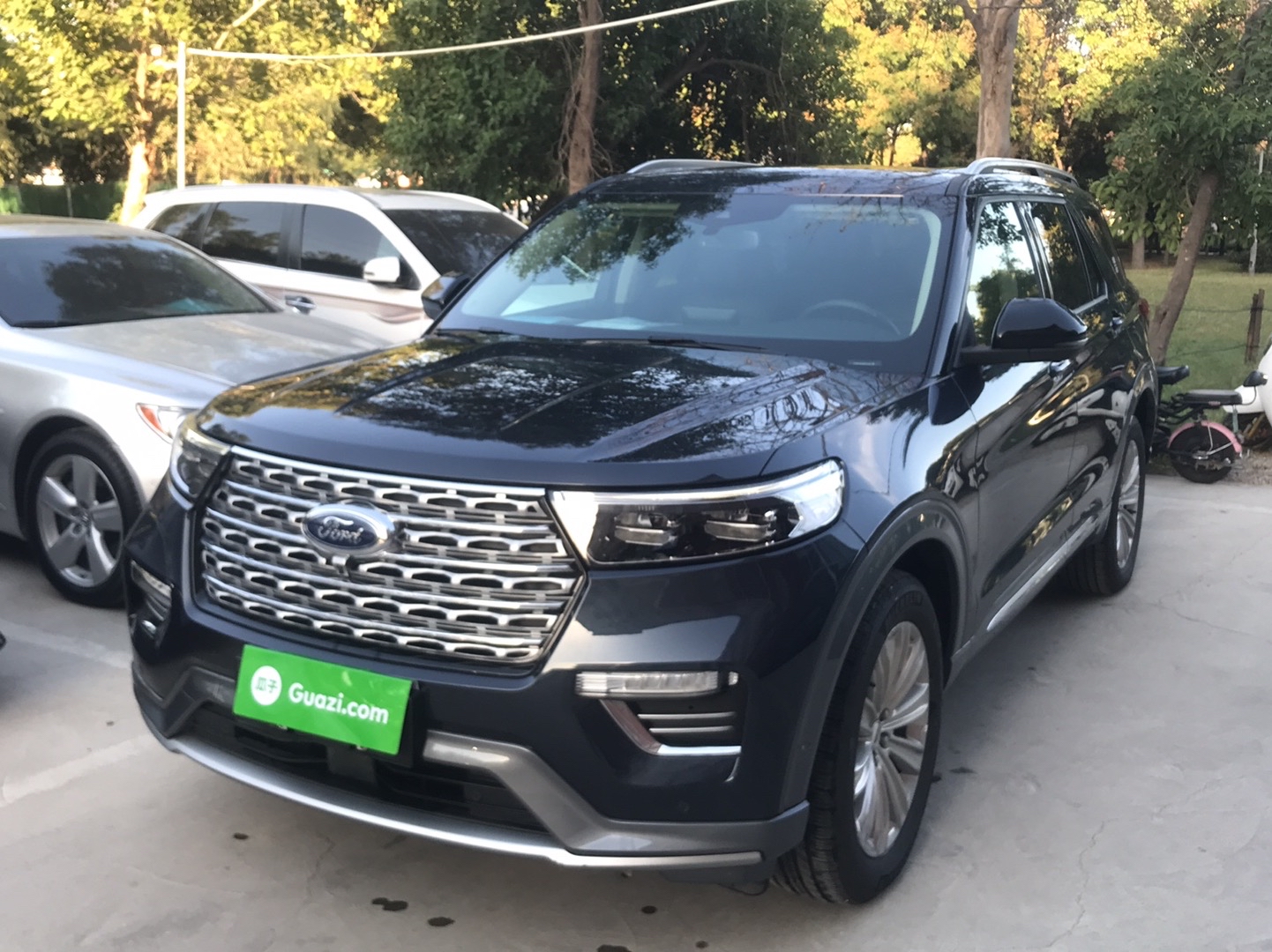 福特 探险者 2020款 EcoBoost 285 四驱钛金版 7座