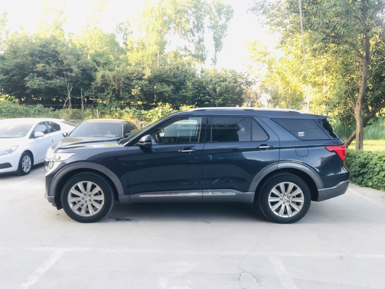 福特 探险者 2020款 EcoBoost 285 四驱钛金版 7座
