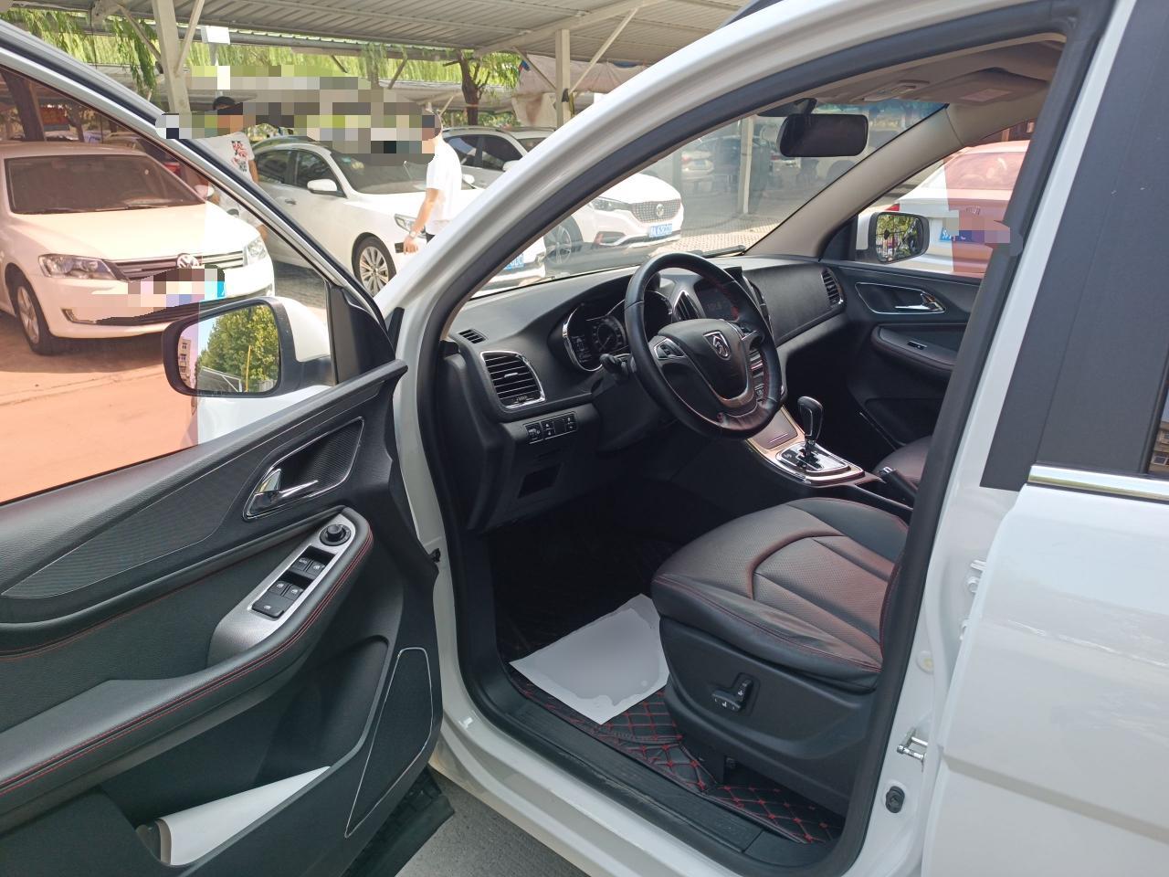 宝骏560 2016款 1.8L iAMT豪华型