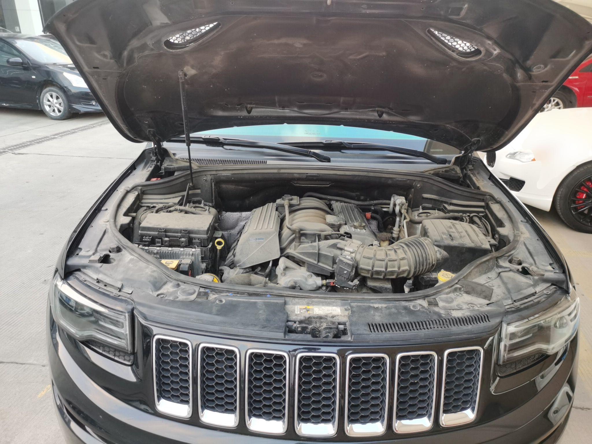 Jeep 大切诺基 SRT 2014款 6.4L SRT8