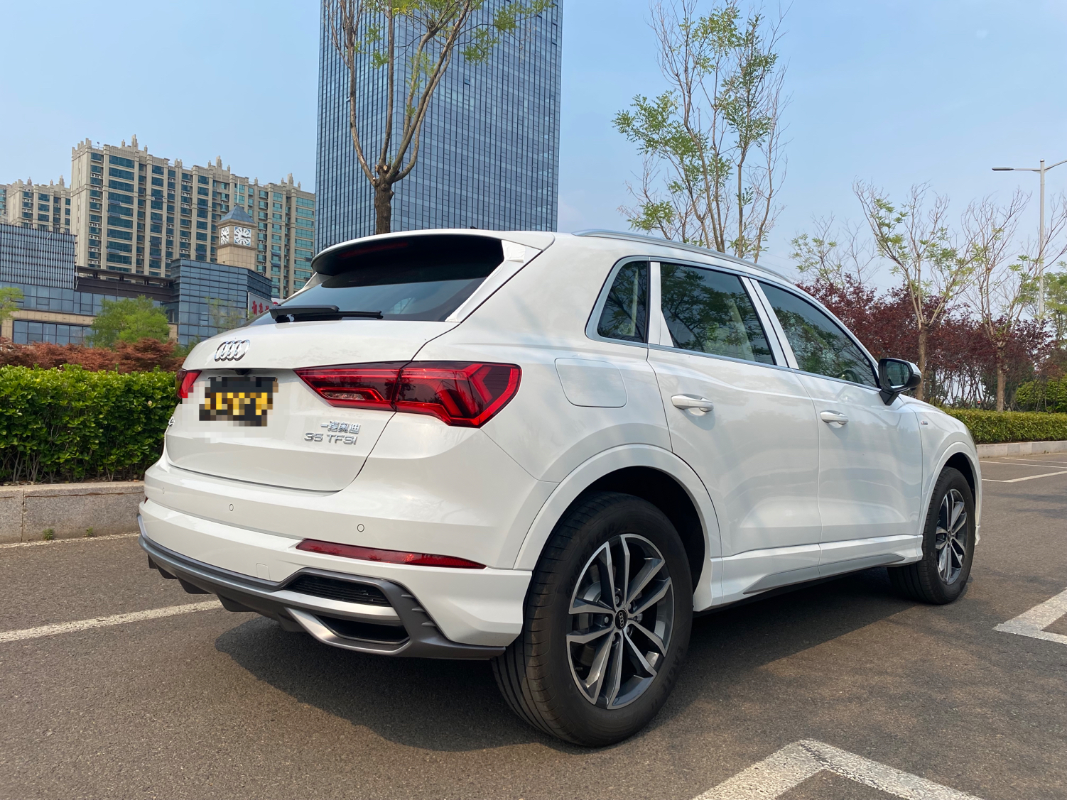 奥迪Q3 2022款 35 TFSI 进取动感型