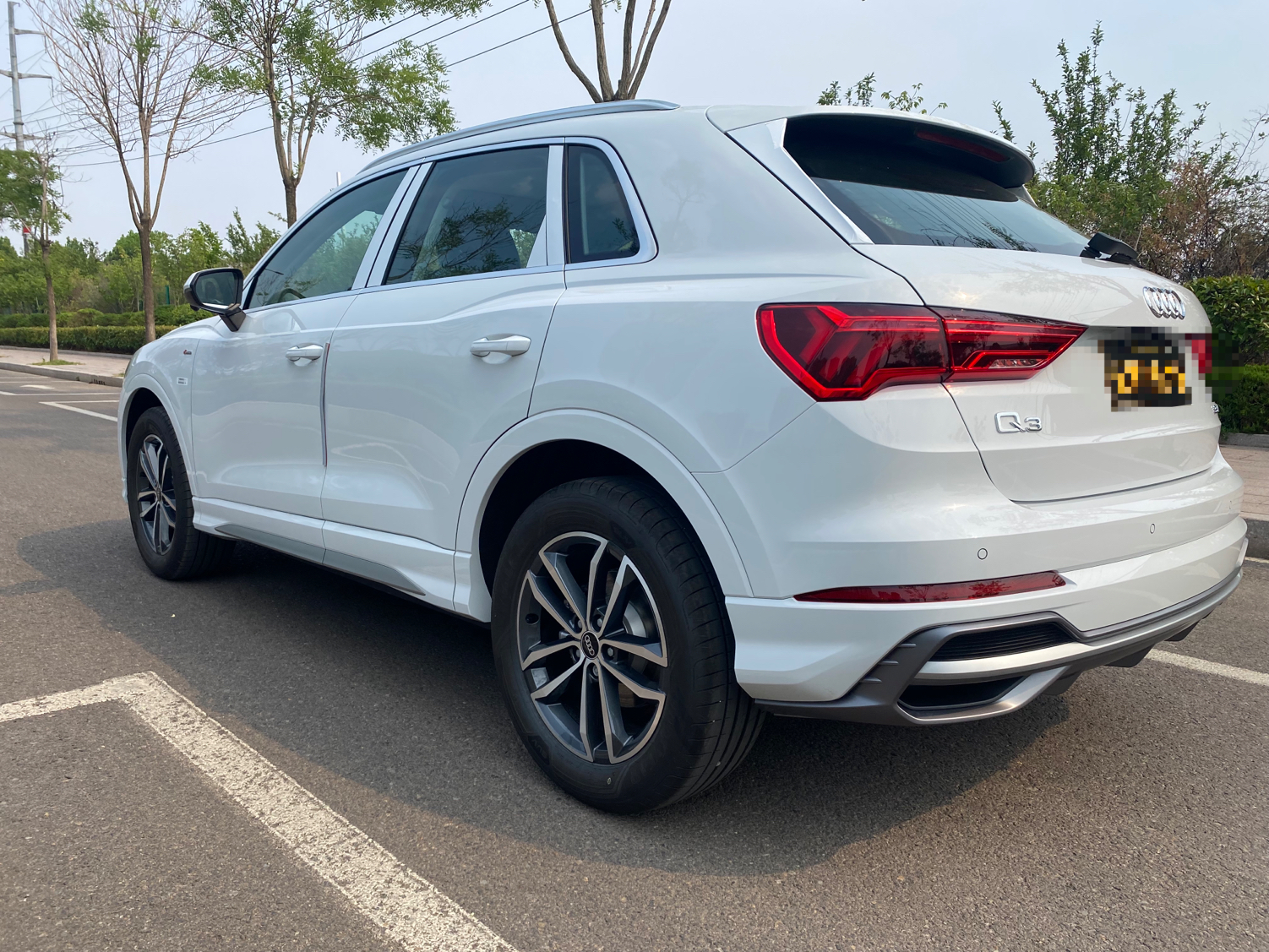 奥迪Q3 2022款 35 TFSI 进取动感型