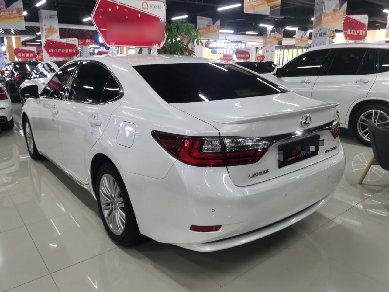 雷克萨斯ES 2015款 200 精英版