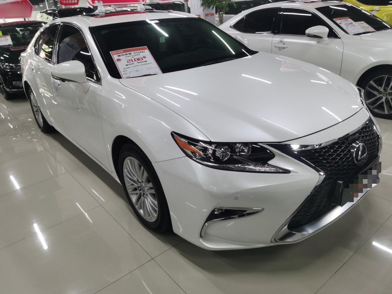 雷克萨斯ES 2015款 200 精英版