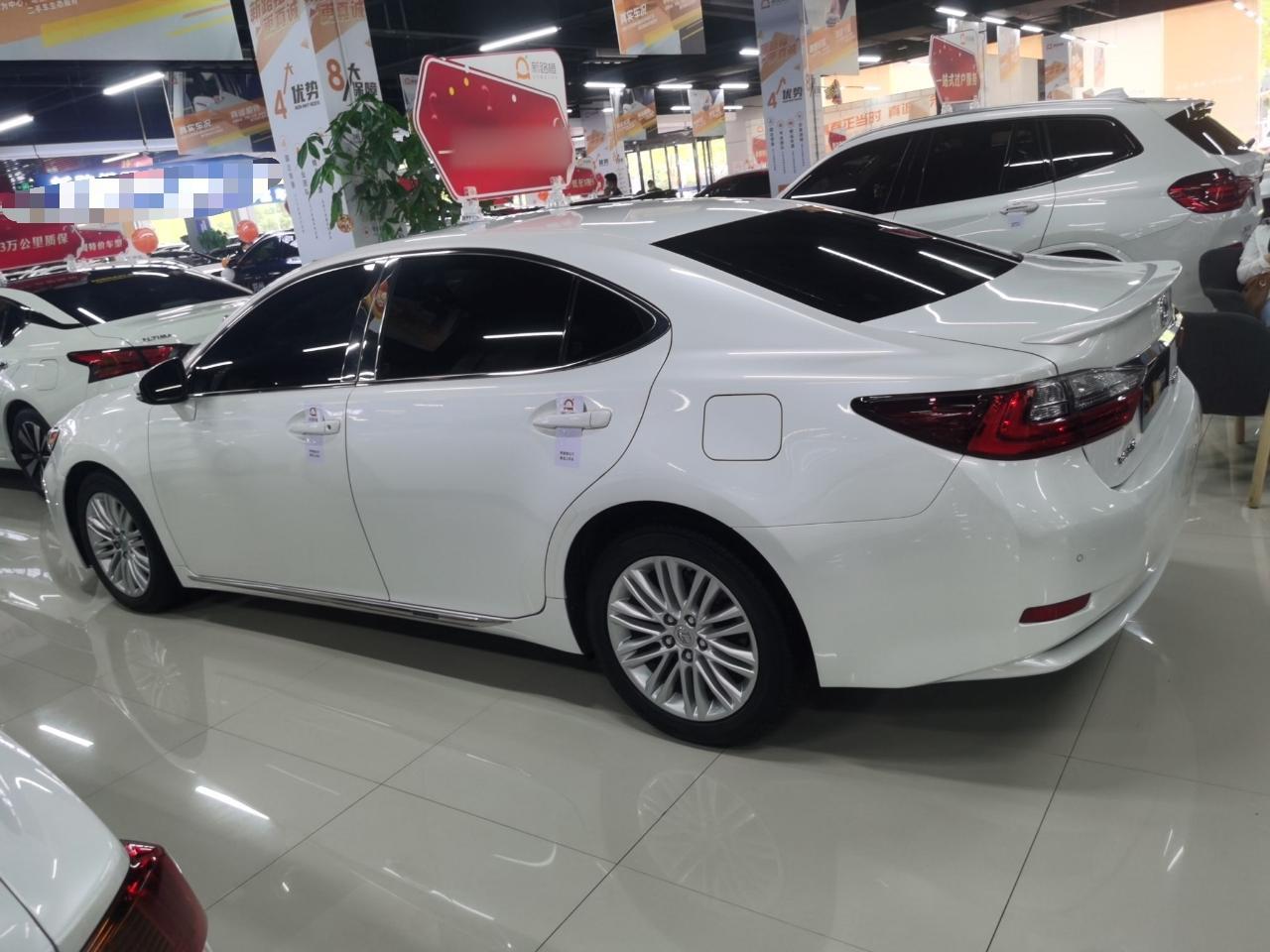 雷克萨斯ES 2015款 200 精英版