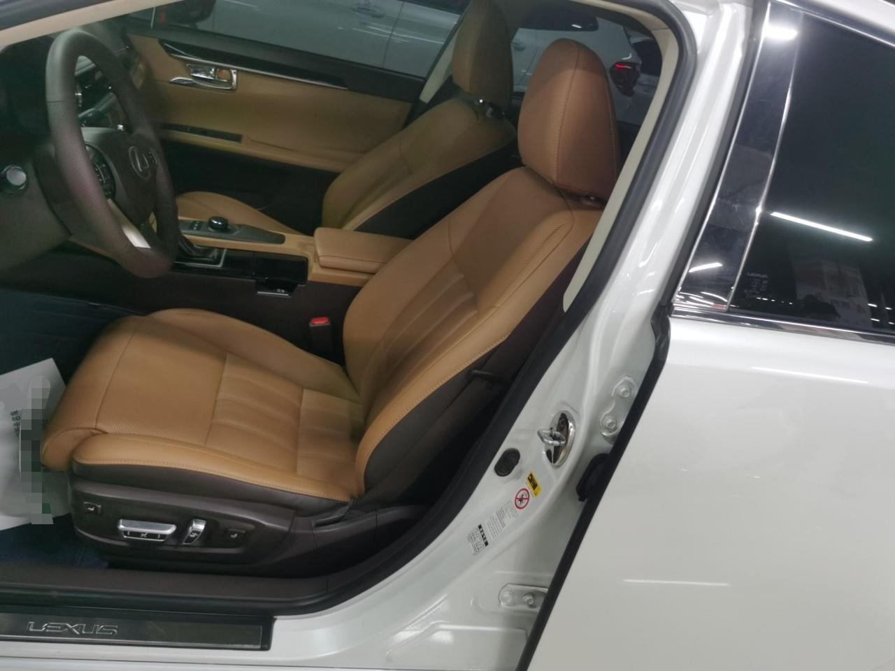 雷克萨斯ES 2015款 200 精英版