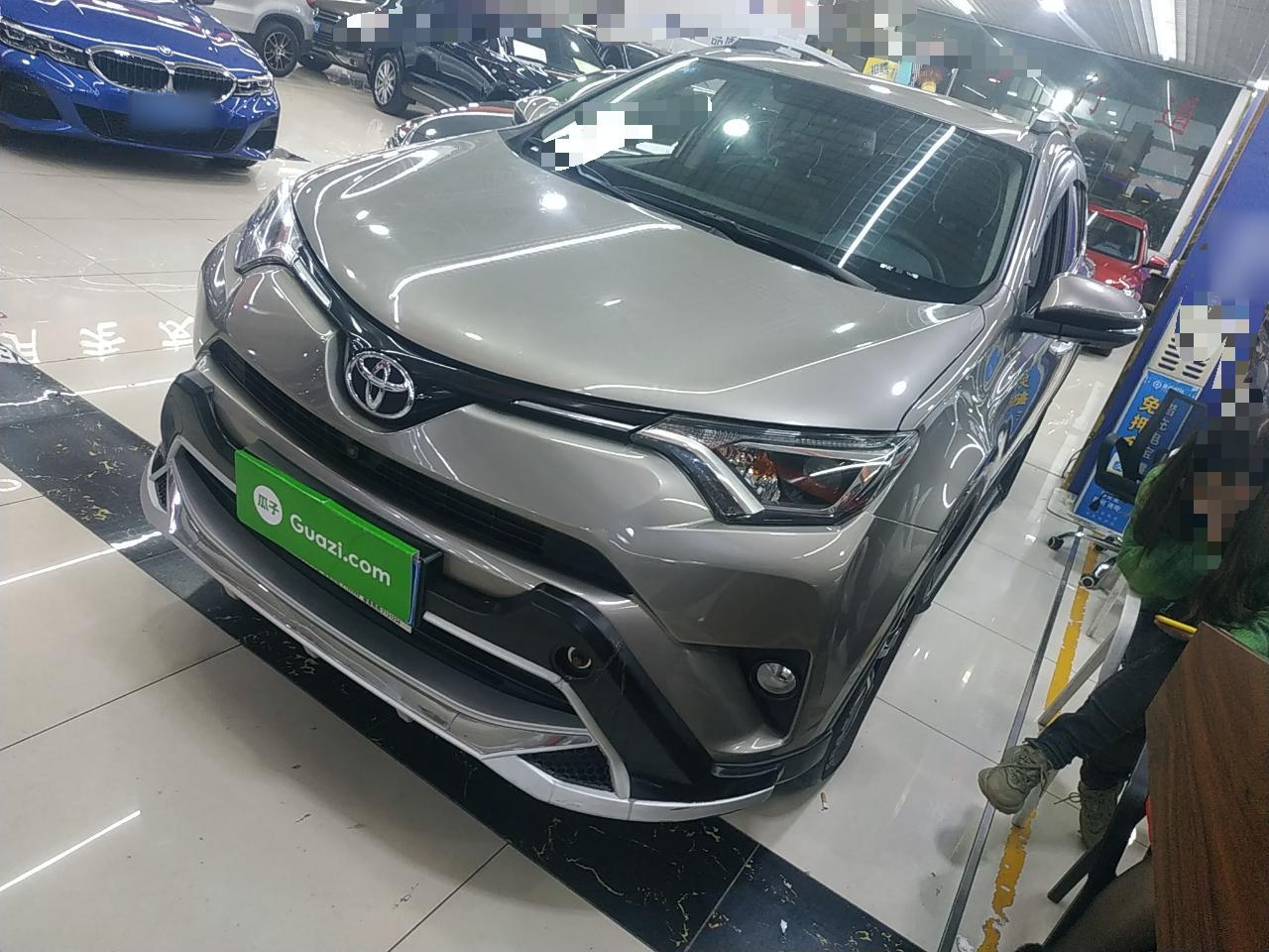 丰田 RAV4 2016款 2.0L CVT两驱风尚版 国V