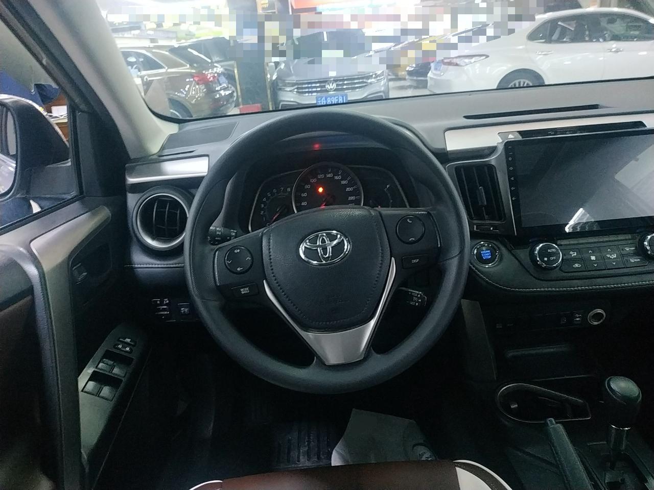 丰田 RAV4 2016款 2.0L CVT两驱风尚版 国V