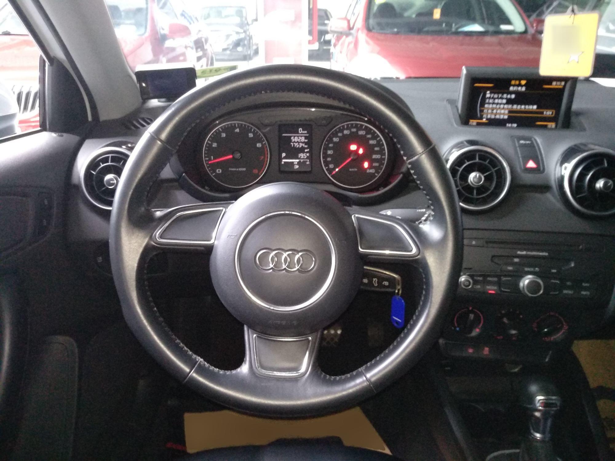 奥迪A1 2014款 30 TFSI Sportback时尚型(进口)