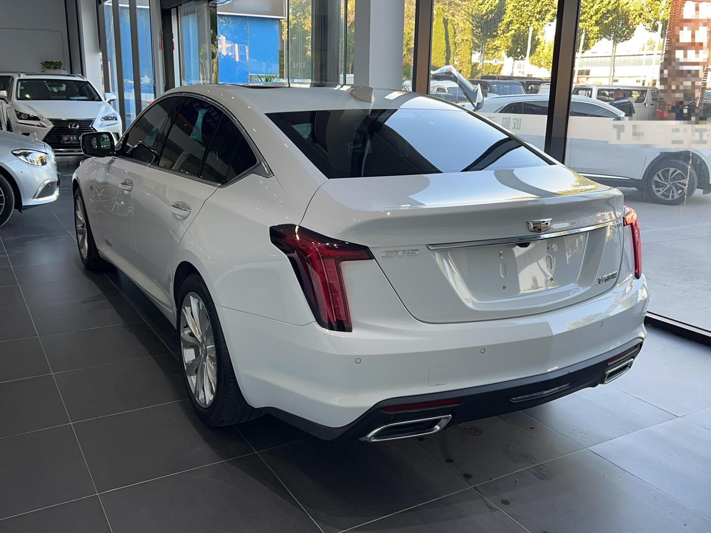 凯迪拉克CT5 2022款 28T 豪华型（标准版）