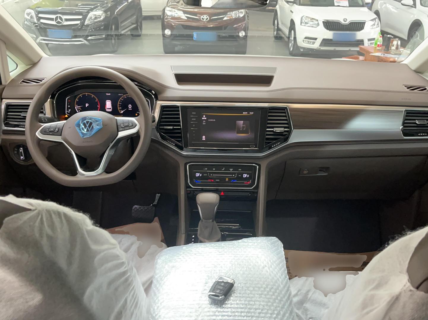 大众 威然 2020款 330TSI 商务版