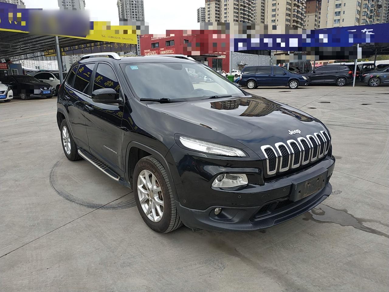 Jeep 自由光 2016款 2.0L 优越版