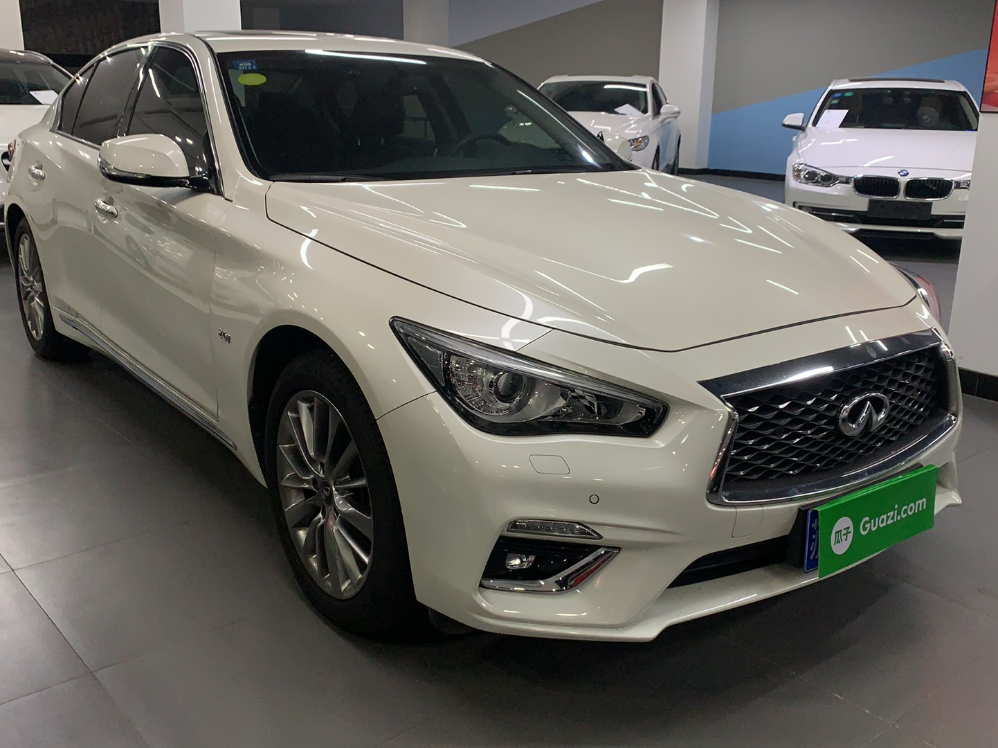 英菲尼迪Q50L 2018款 2.0T 逸享版 国VI