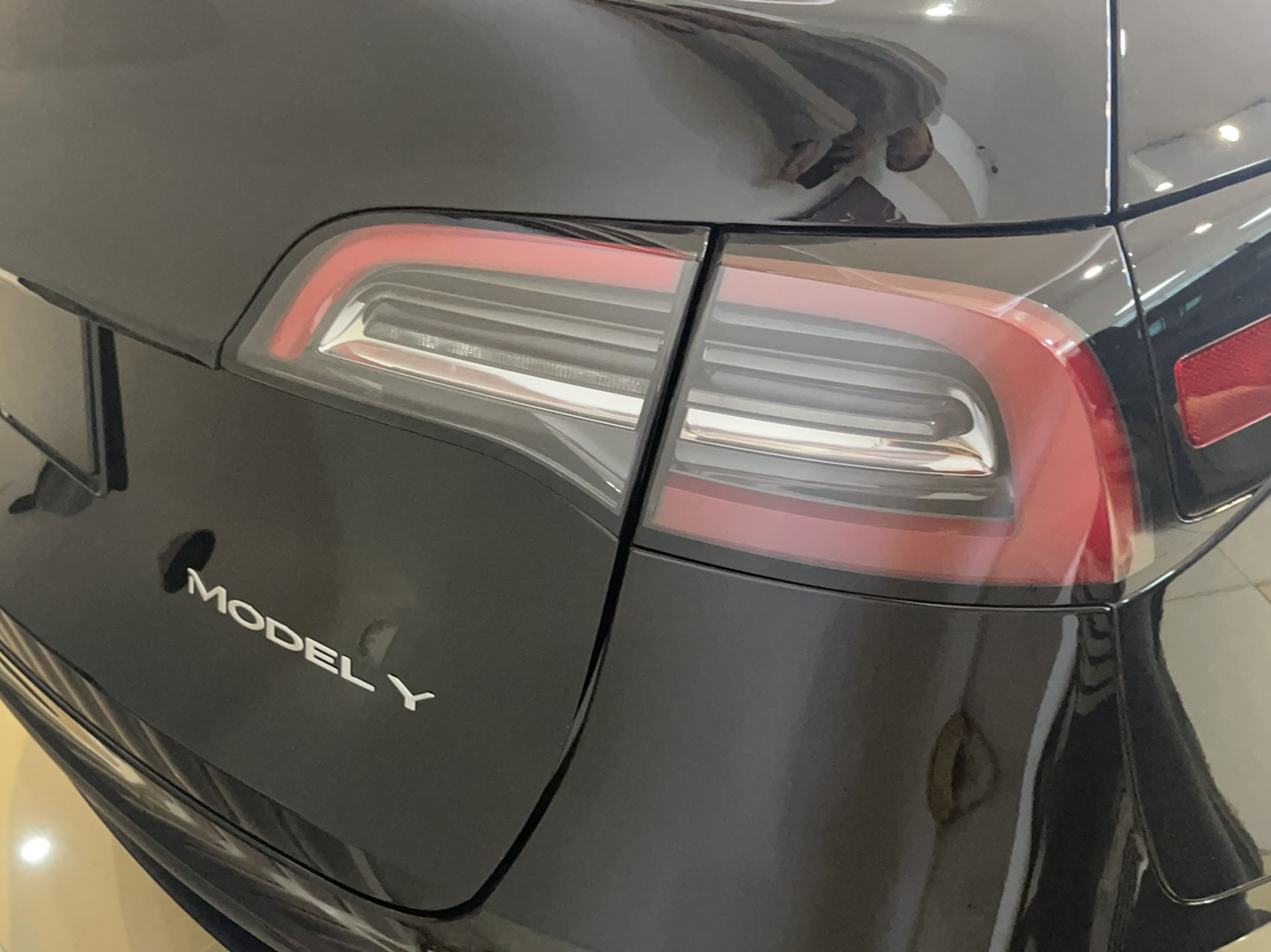 特斯拉 Model Y 2022款 长续航全轮驱动版