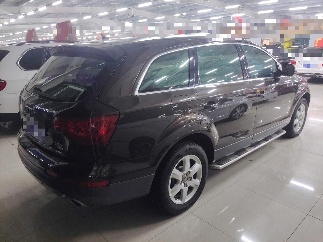 奥迪Q7 2011款 3.0 TFSI 进取型(200kW)(进口)