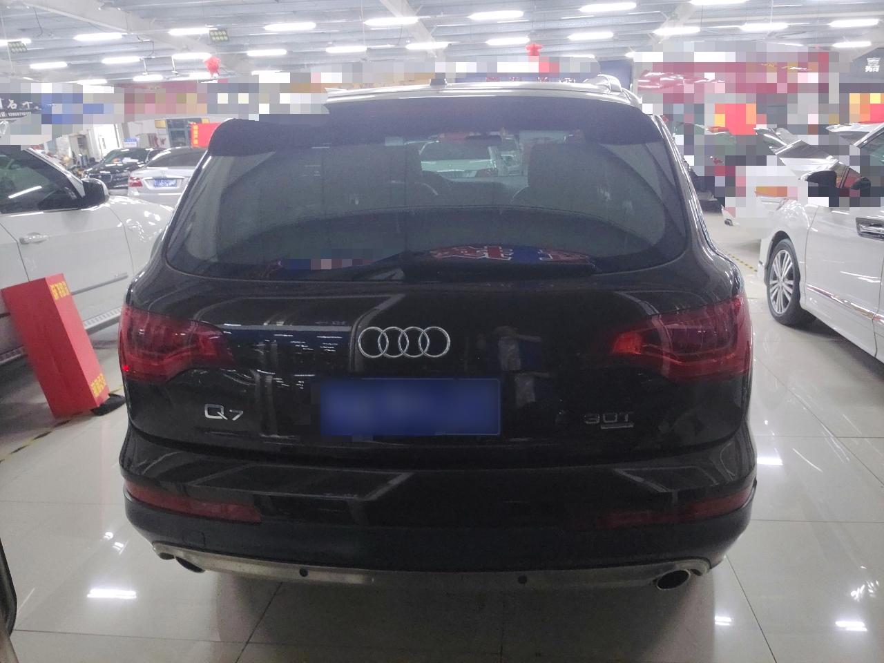 奥迪Q7 2011款 3.0 TFSI 进取型(200kW)(进口)