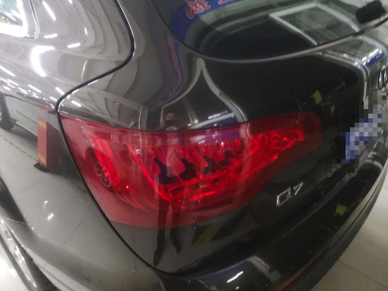 奥迪Q7 2011款 3.0 TFSI 进取型(200kW)(进口)