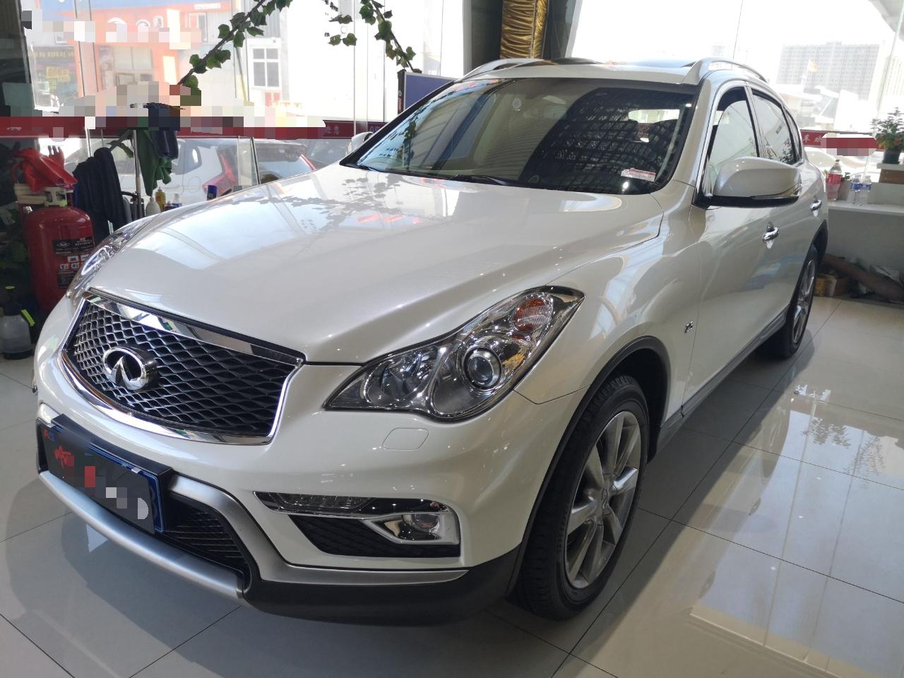 英菲尼迪QX50 2015款 2.5L 舒适版