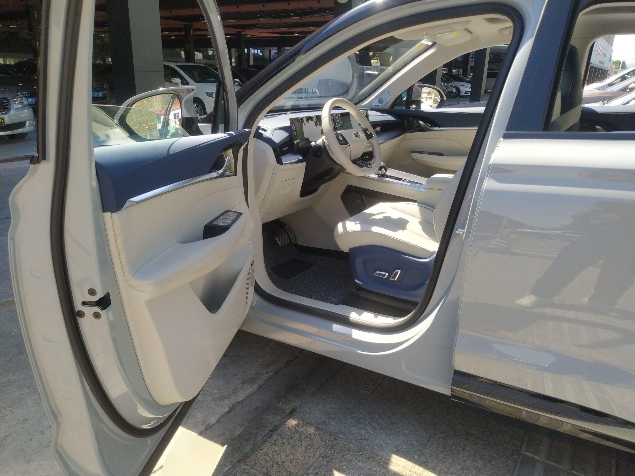 荣威 2022款 2.0T 蓝鲸版