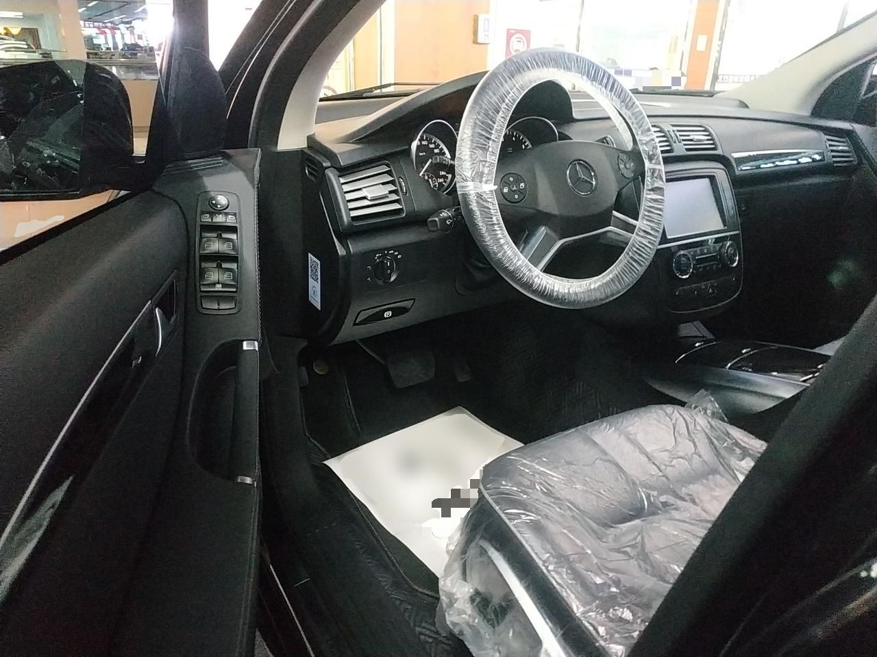 奔驰R级 2017款 R 320 4MATIC 商务型臻藏版(进口)