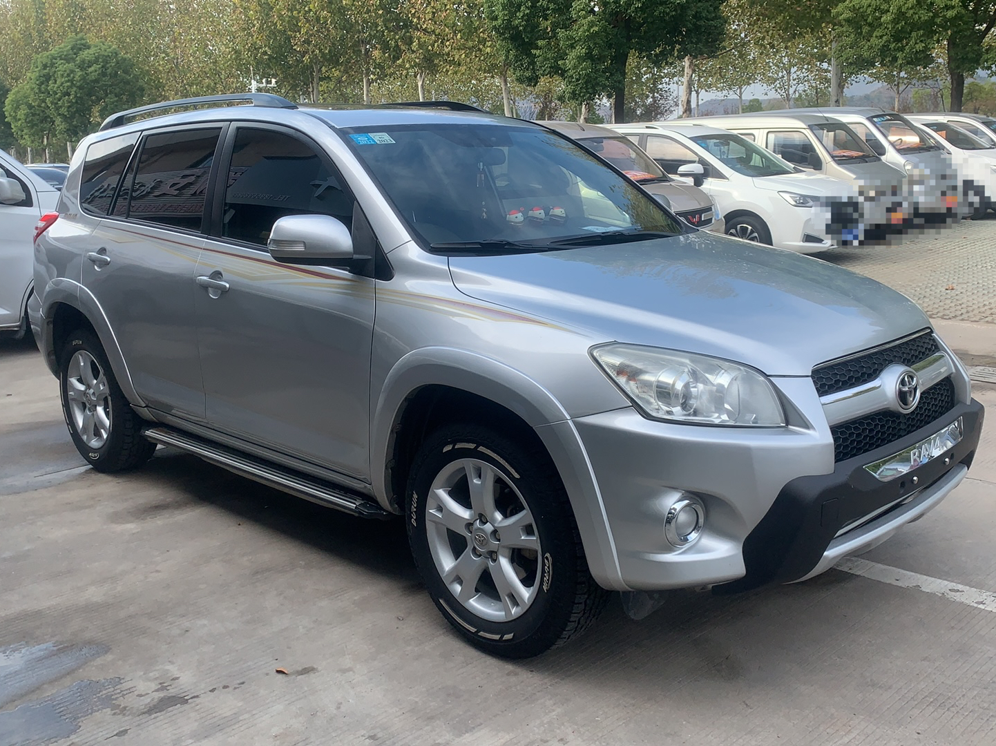 丰田 RAV4 2011款 2.0L 自动豪华版