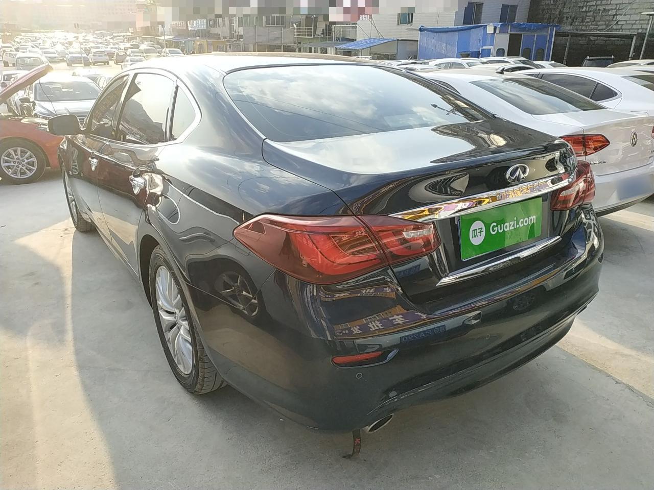 英菲尼迪Q70L 2019款 Q70L 2.0T 悦享版(进口)