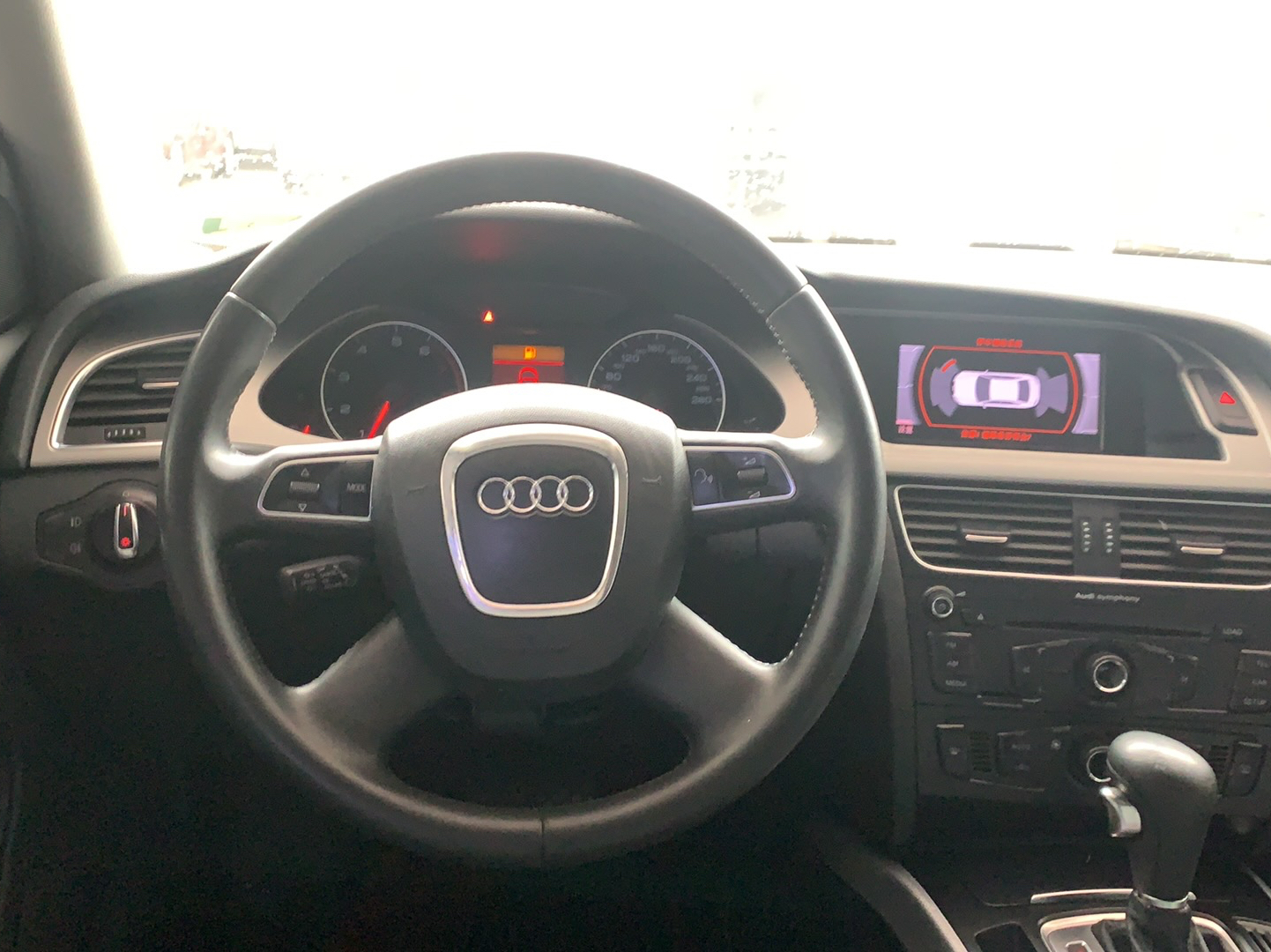 奥迪A4L 2012款 2.0 TFSI 自动标准型