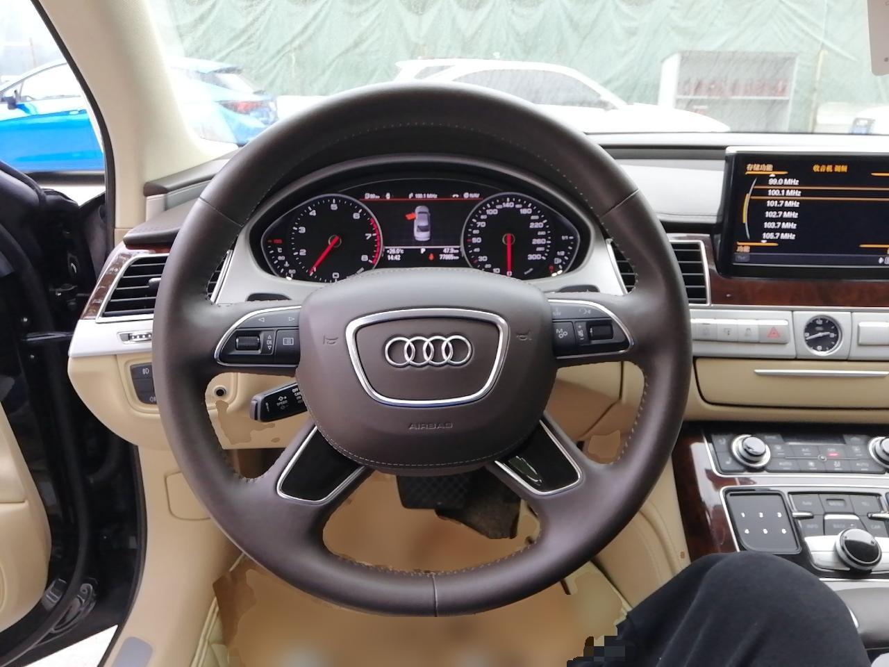 奥迪A8L 2013款 A8L 45 TFSI quattro豪华型(进口)