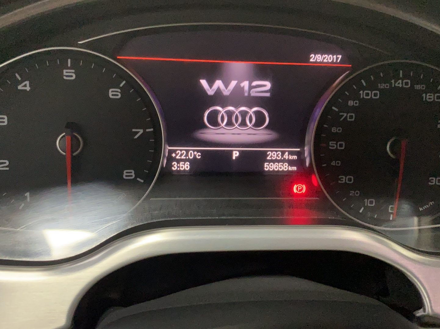 奥迪A8L 2013款 A8L 6.3 FSI W12 quattro旗舰型(进口)