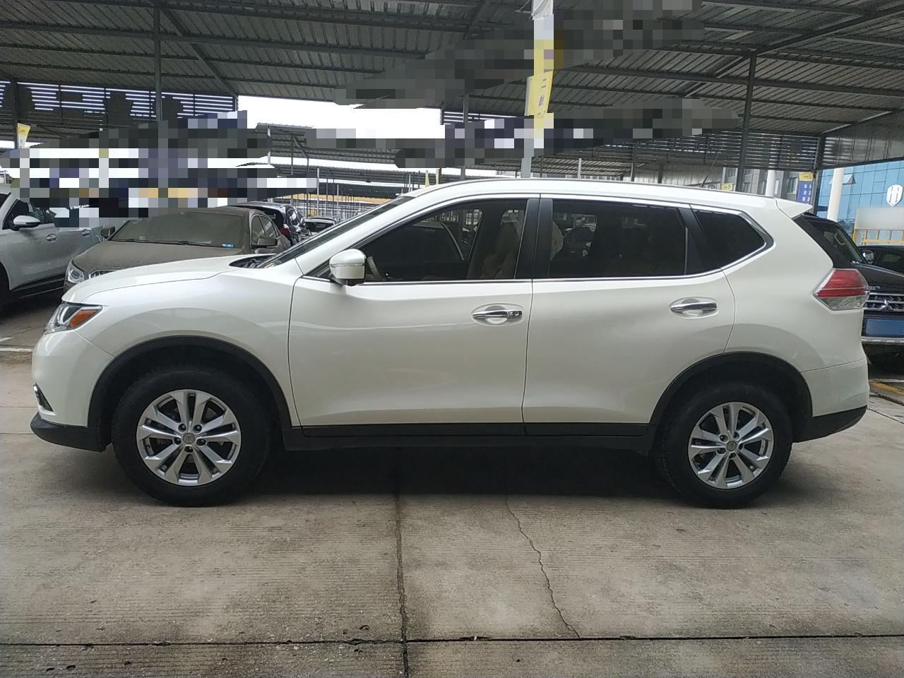 日产 奇骏 2014款 2.0L CVT舒适版 2WD