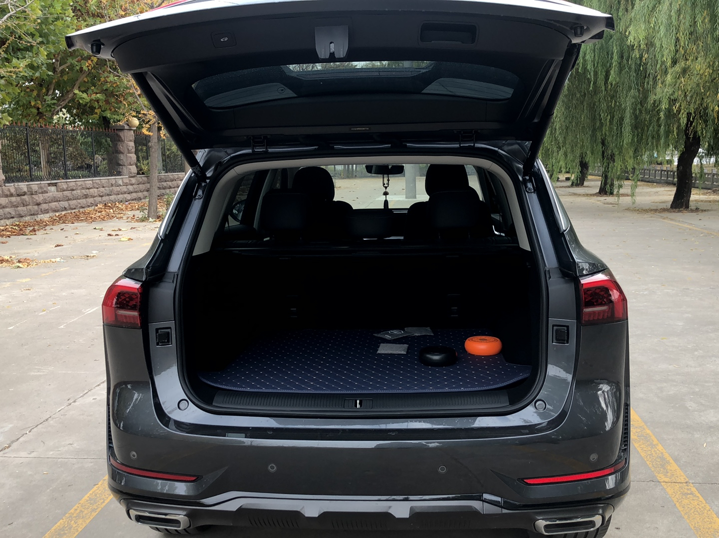 荣威RX5 MAX 2022款 2.0T 自动有为尊荣版