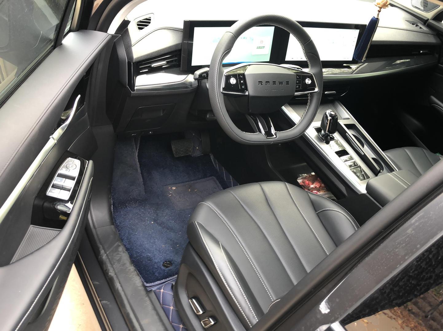 荣威RX5 MAX 2022款 2.0T 自动有为尊荣版