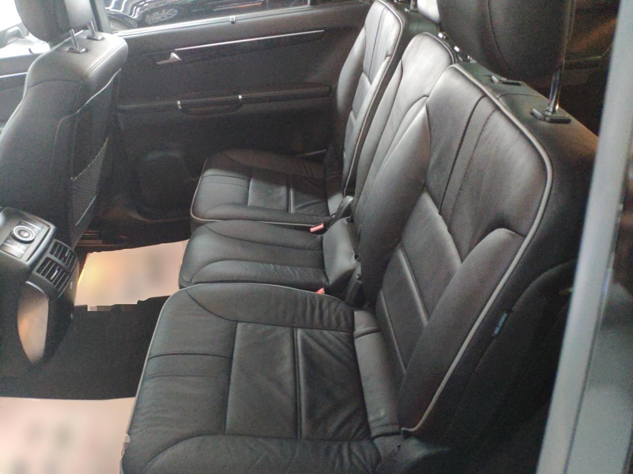 奔驰R级 2017款 R 320 4MATIC 商务型臻藏版(进口)