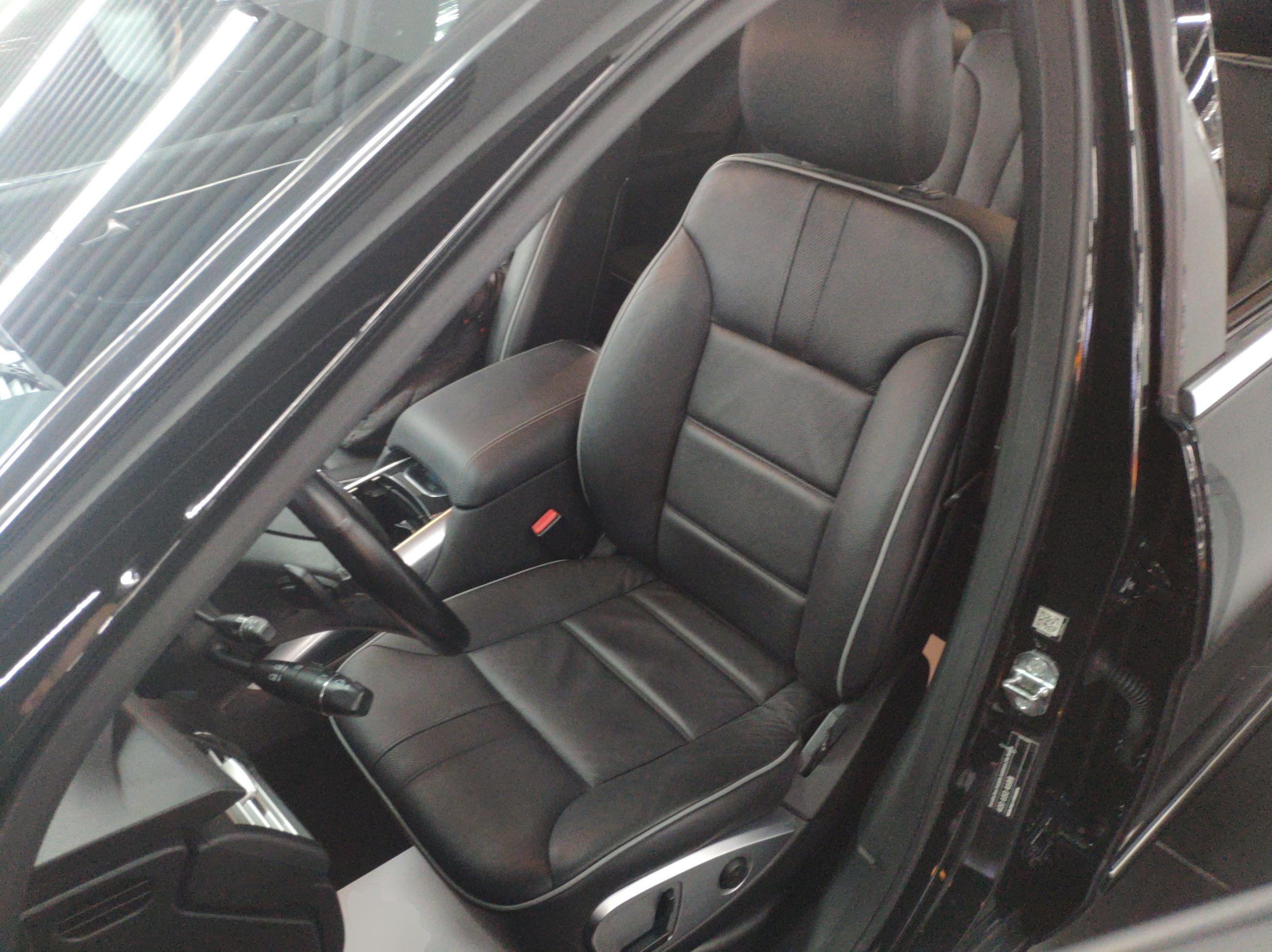 奔驰R级 2017款 R 320 4MATIC 商务型臻藏版(进口)