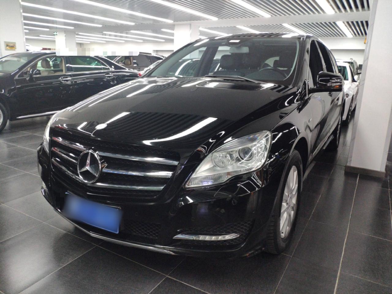 奔驰R级 2017款 R 320 4MATIC 商务型臻藏版(进口)