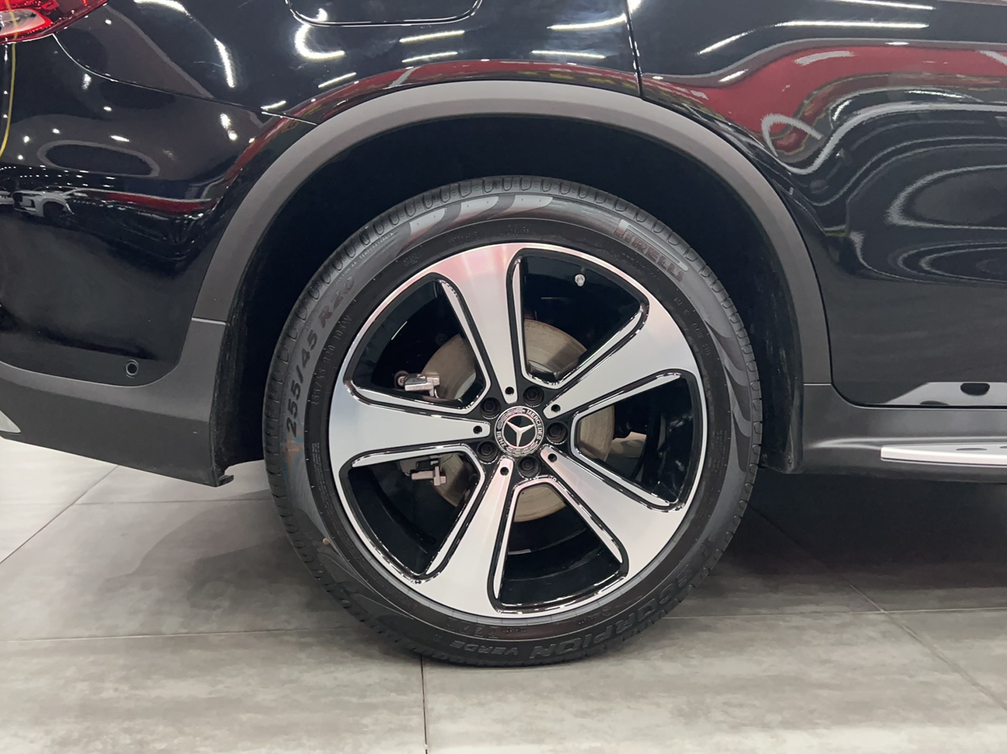 奔驰GLC级 2022款 改款 GLC 300 L 4MATIC 动感型臻藏版