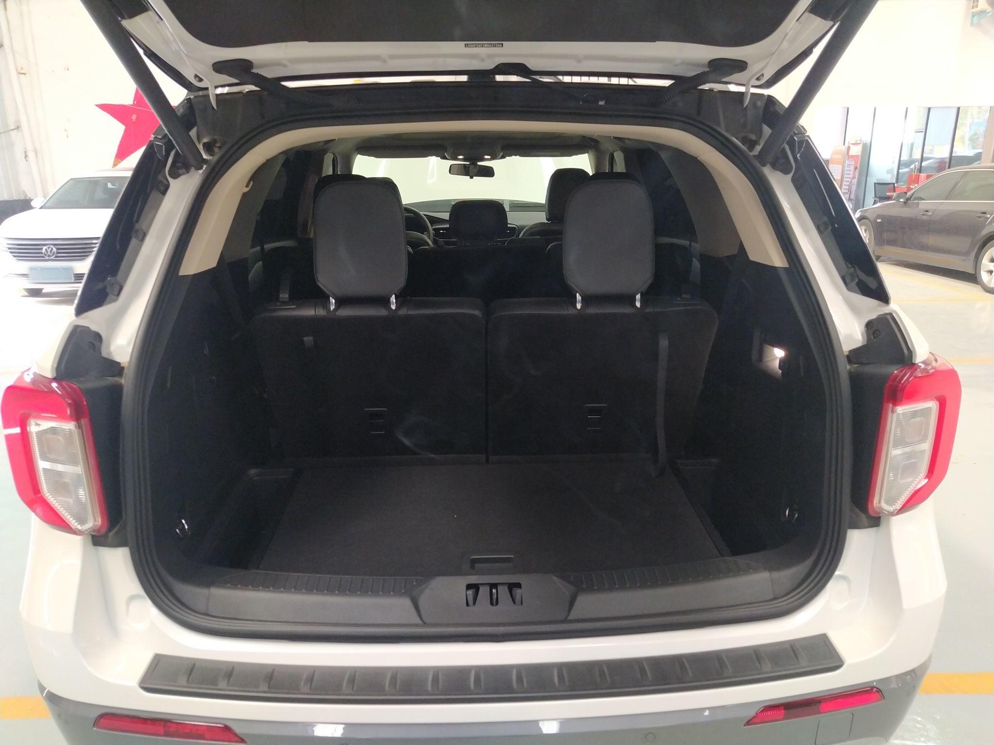 福特 探险者 2020款 EcoBoost 285 后驱风尚版 7座