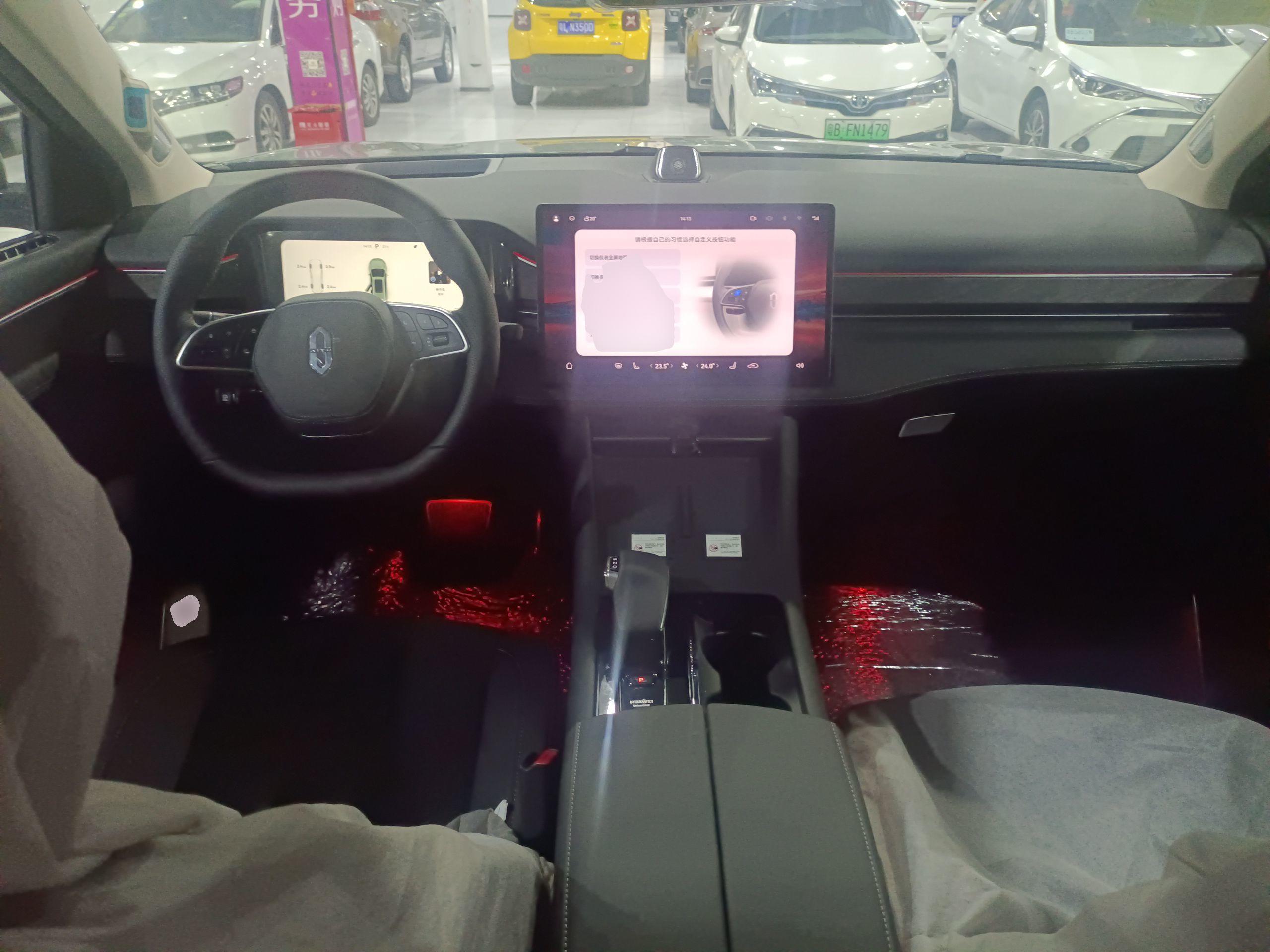 AITO 问界M7 2022款 1.5T 增程式 两驱舒适版